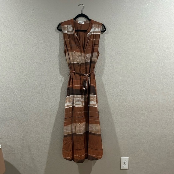 Pleat Front Maxi Dress in Rust Stripes Size Large - Picture 3 of 16